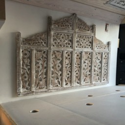 Amethyst Van Build - Headboard